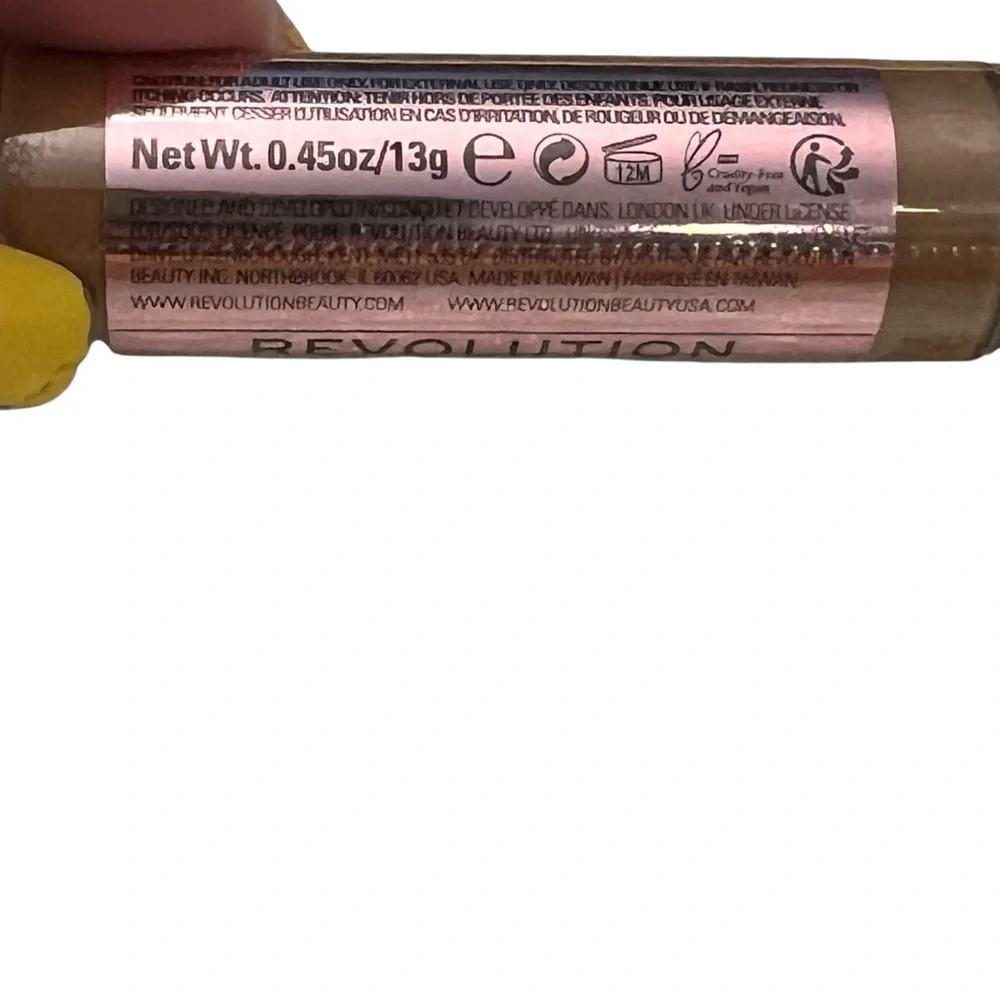 Makeup Revolution Conceal & Define Concealer SUPER SIZE .45‎ oz Shade C13 NEW